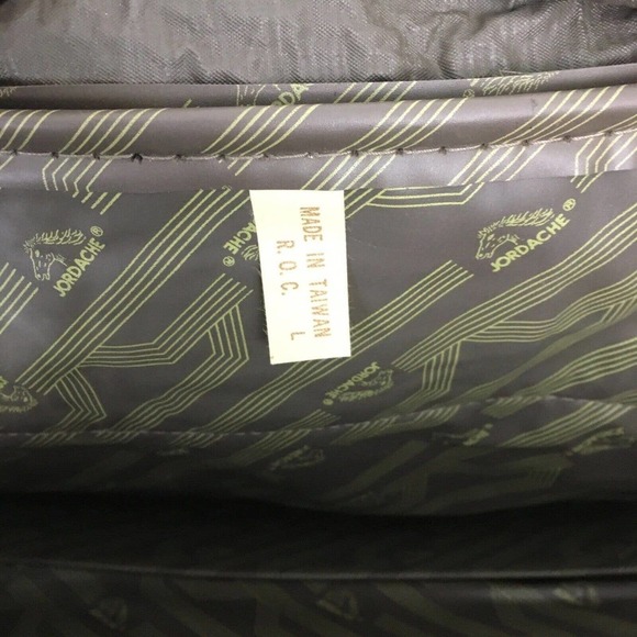 Vintage 80s Jordache floral tapestry carpet bag carry on luggage weekender - Picture 9 of 11